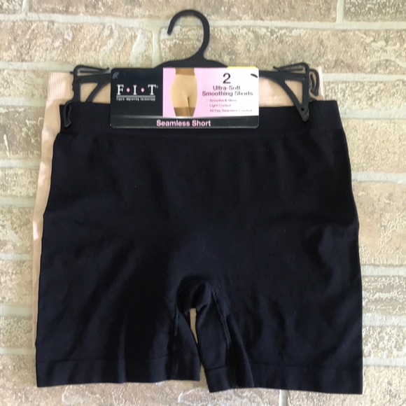 2 Pair Ultra-soft Smoothing Shorts - Picture 1 of 5